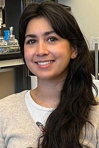 Maya Feldthouse 200x300